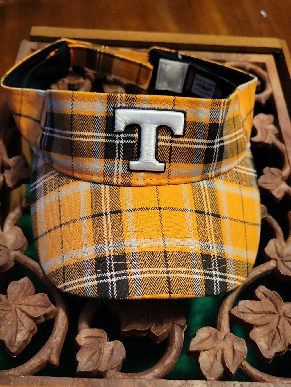 Tennesee Volunteers Top of the World Yellow Plaid Visor with Raised T Emblem qa
